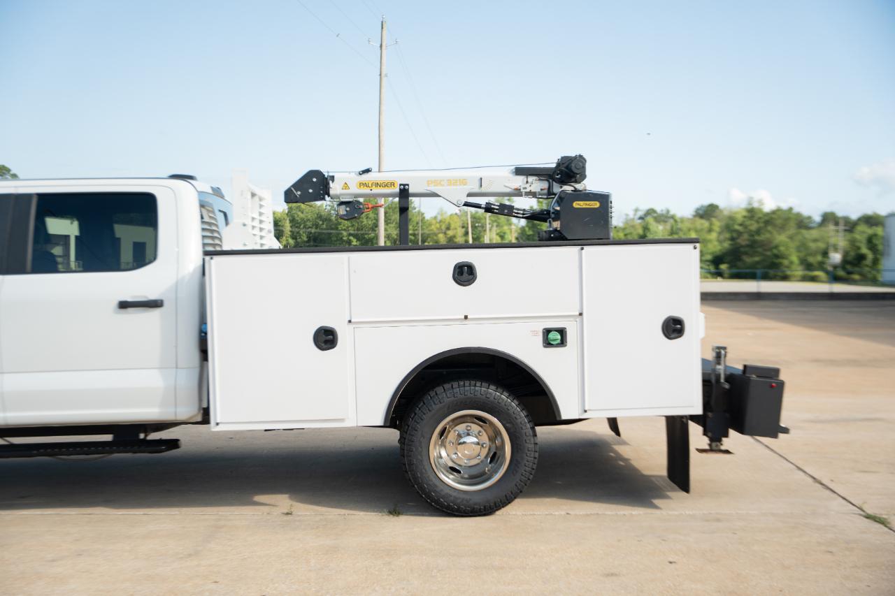 Ford F-350 SD XL Crew Cab Long Bed DRW 4WD 2024