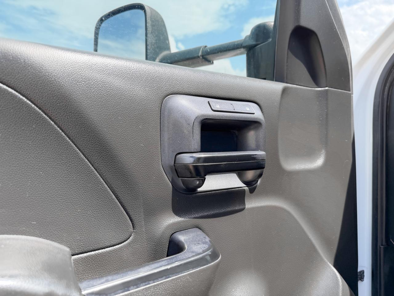 Chevrolet Silverado Medium Duty  2021