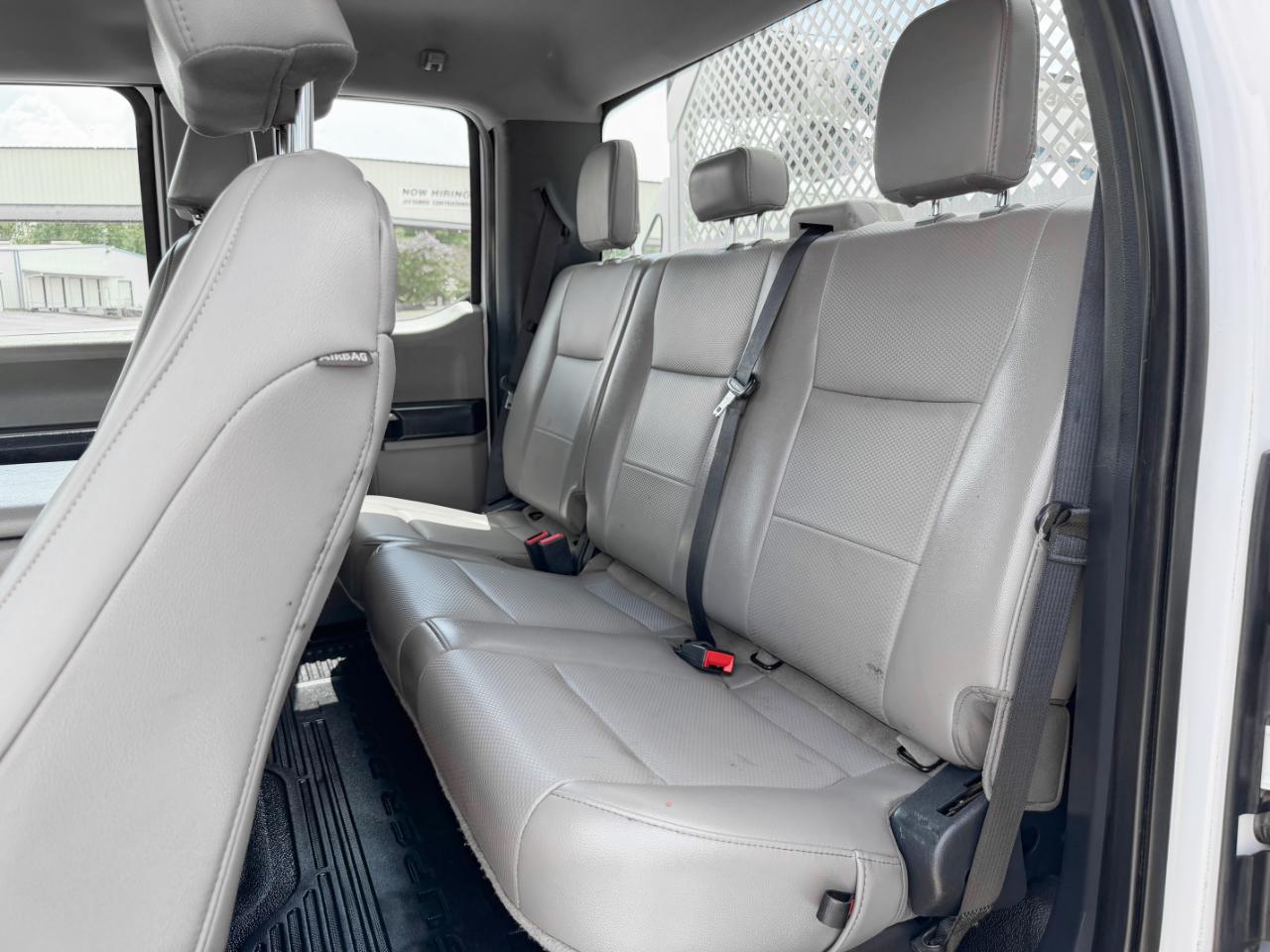 Ford F-350 SD XL SuperCab Long Bed 4WD DRW 2022