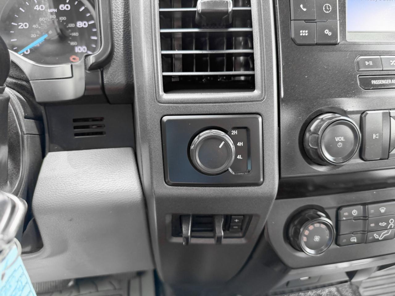 Ford F-350 SD XL SuperCab Long Bed 4WD DRW 2022