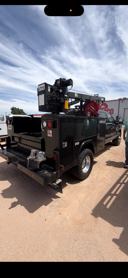 Ford F-350 SD Lariat Crew Cab Long Bed DRW 4WD 2024