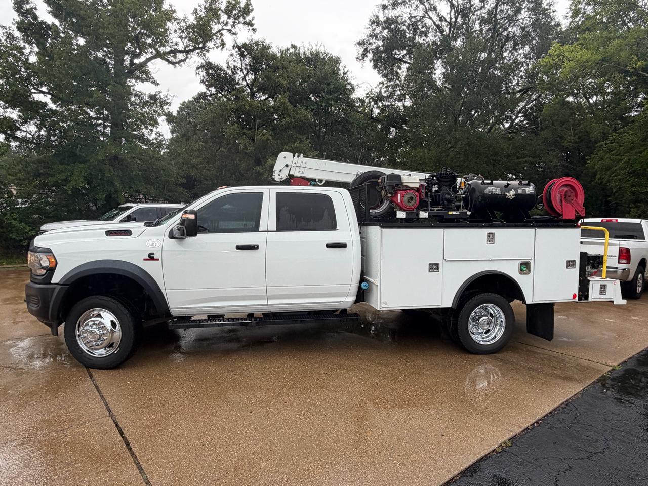 RAM 5500 Crew Cab SWB 4WD DRW 2023