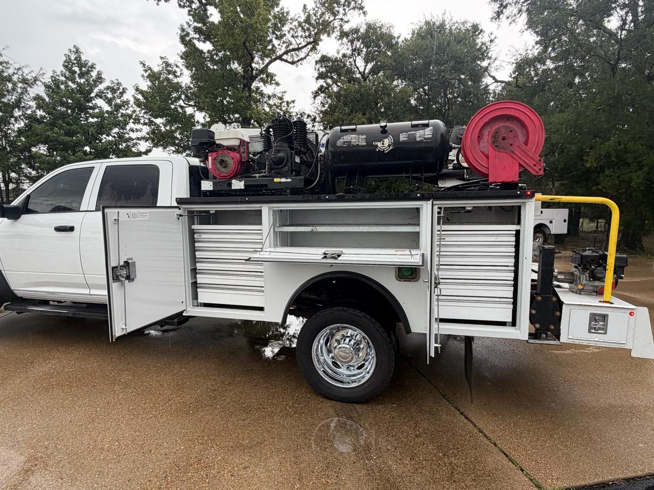RAM 5500 Crew Cab SWB 4WD DRW 2023