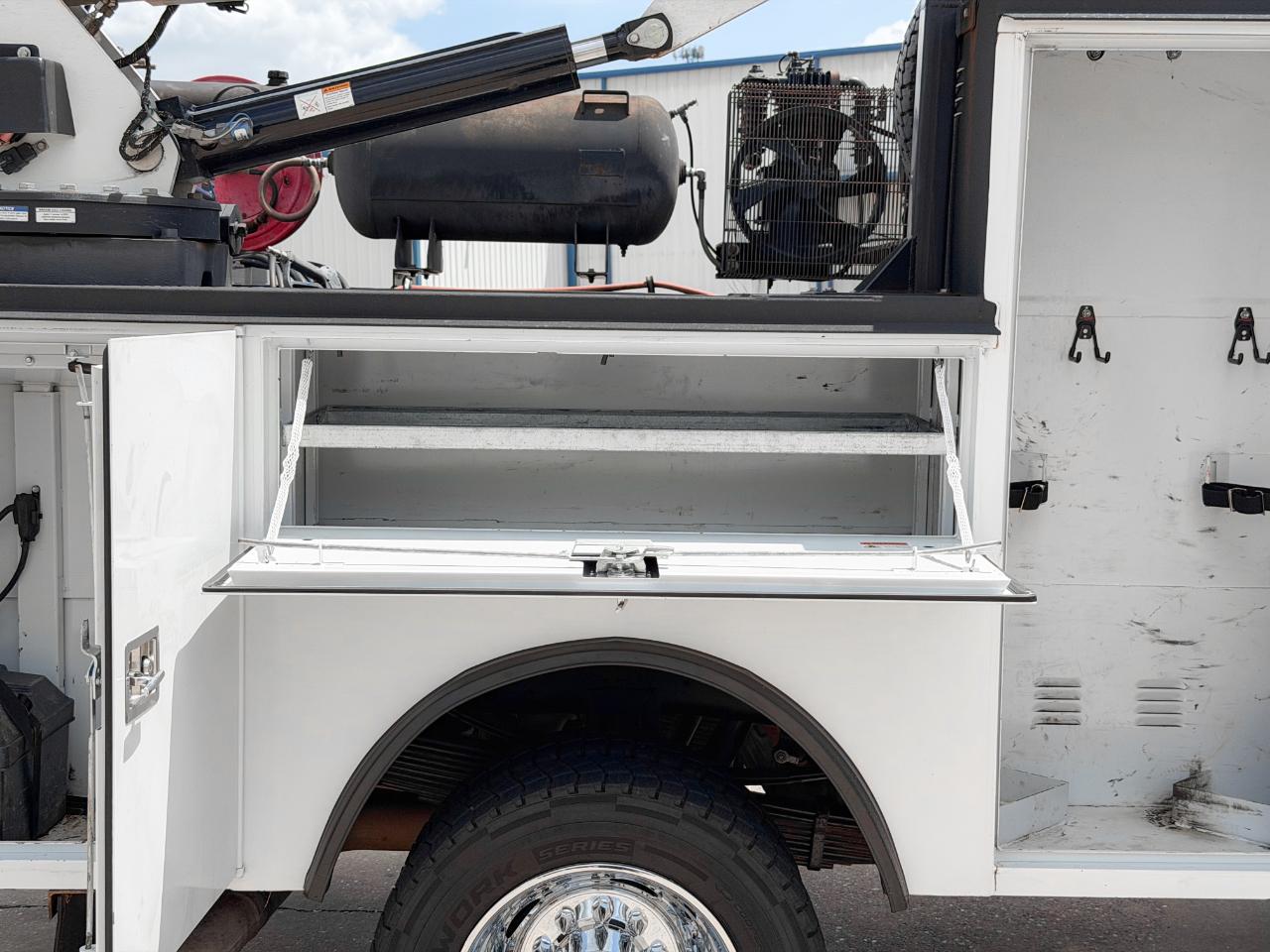 RAM 5500 Crew Cab SWB 4WD DRW 2023