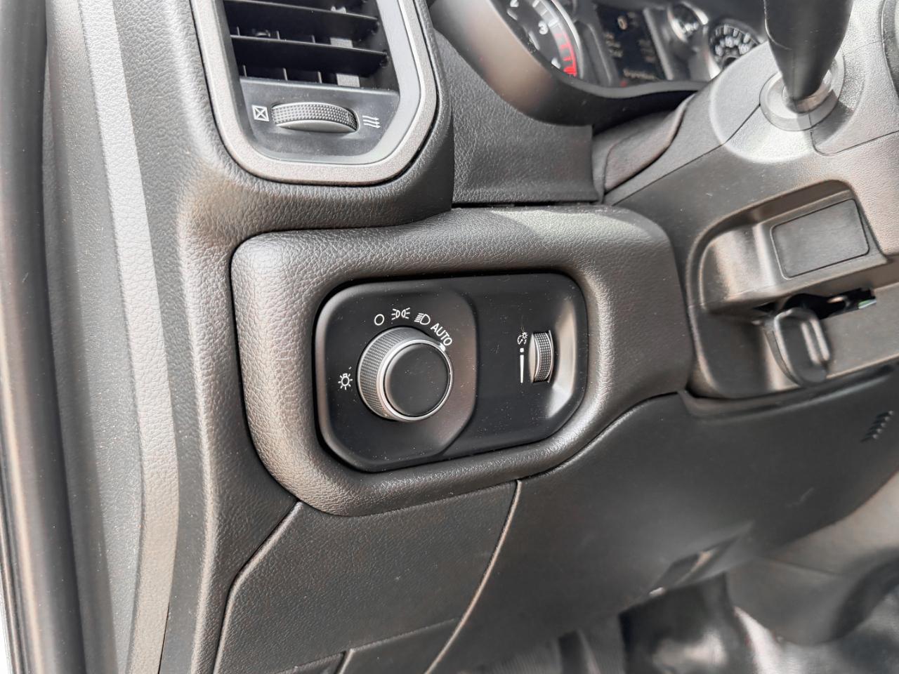 RAM 5500 Crew Cab SWB 4WD DRW 2023