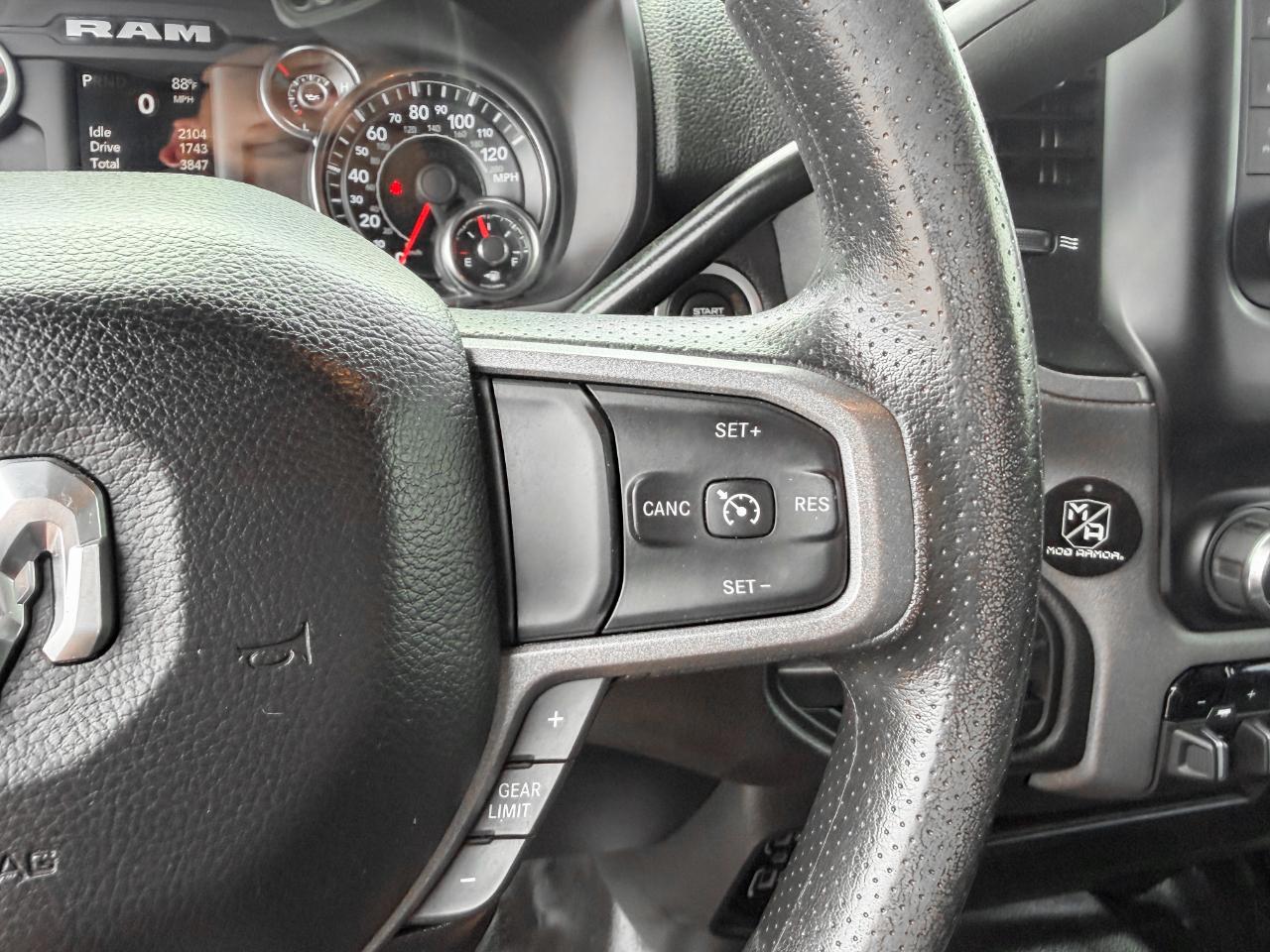 RAM 5500 Crew Cab SWB 4WD DRW 2023