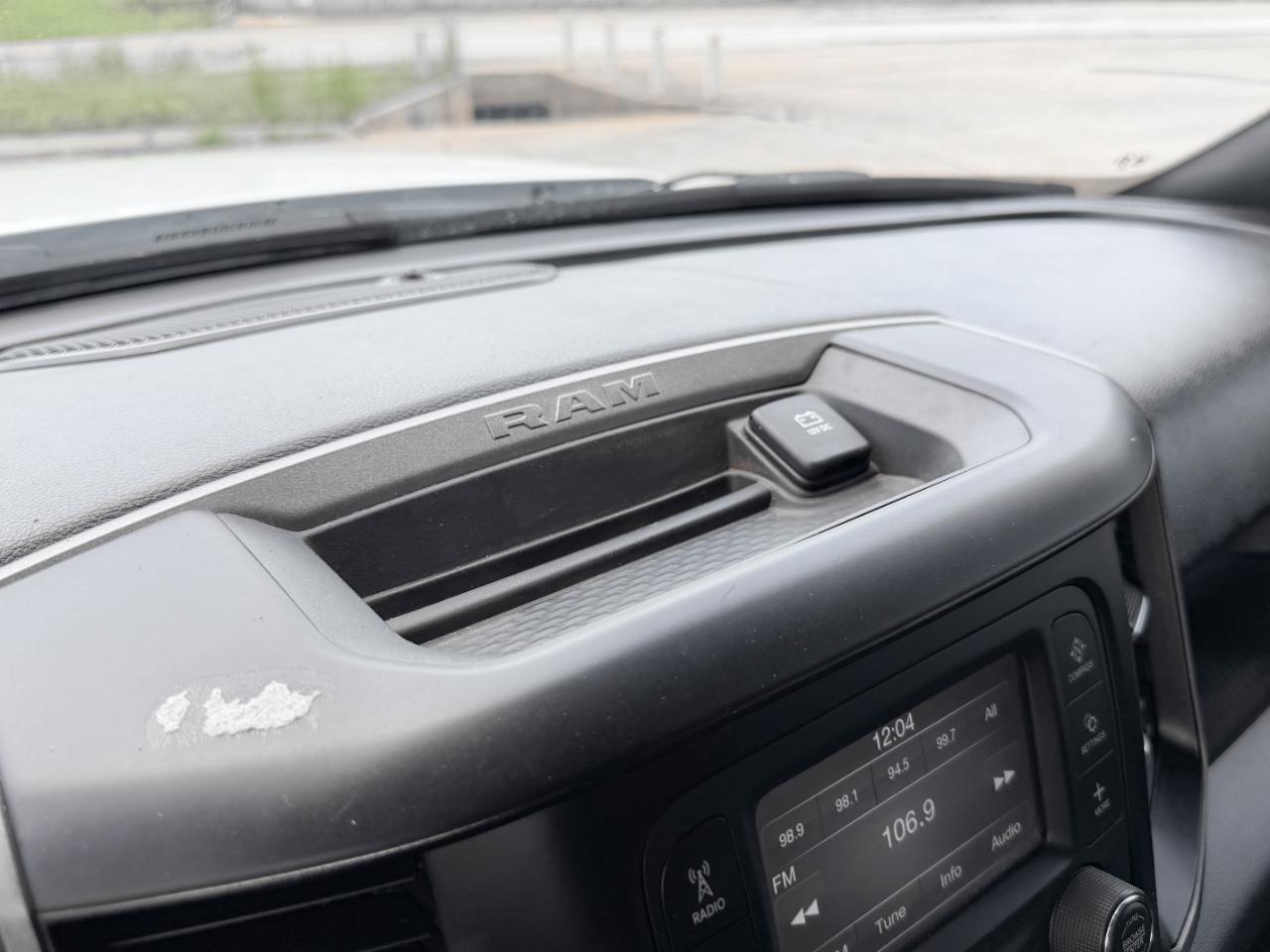 RAM 5500 Crew Cab SWB 4WD DRW 2023