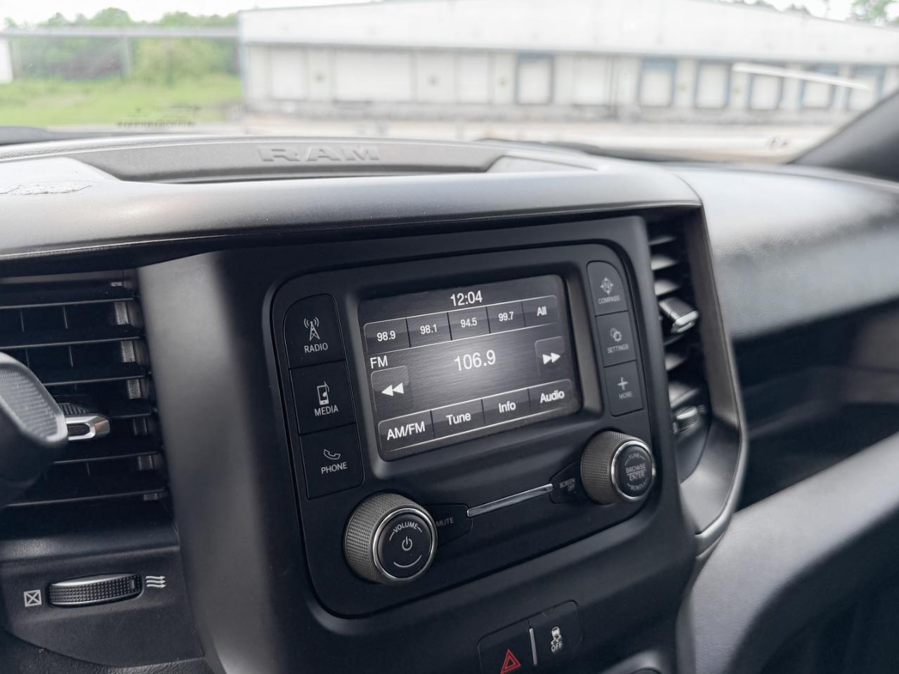 RAM 5500 Crew Cab SWB 4WD DRW 2023