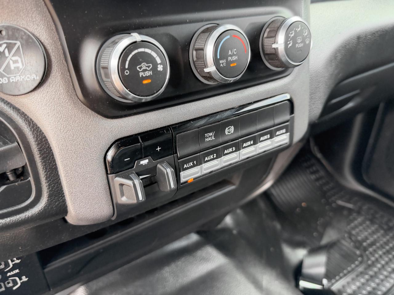 RAM 5500 Crew Cab SWB 4WD DRW 2023