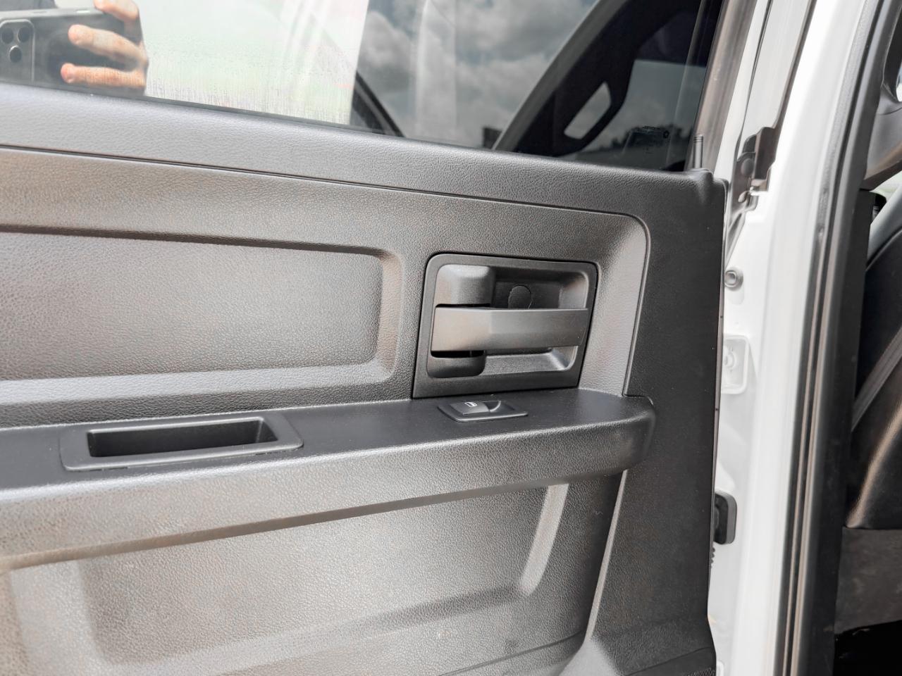 RAM 5500 Crew Cab SWB 4WD DRW 2023
