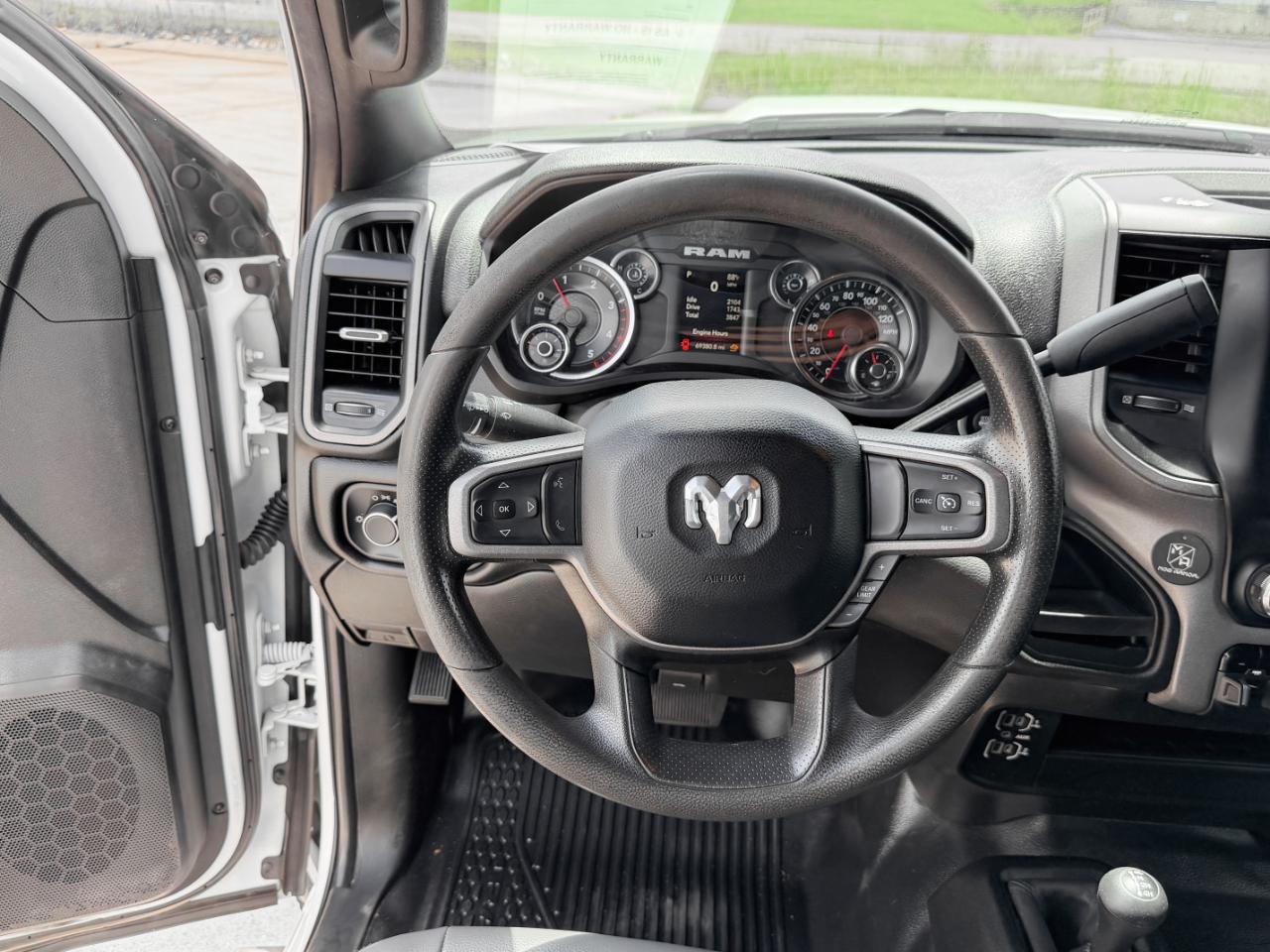 RAM 5500 Crew Cab SWB 4WD DRW 2023