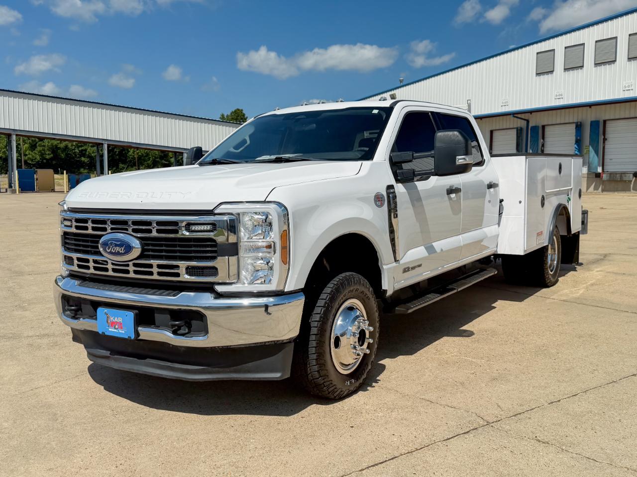 Ford F-350 SD XL Crew Cab LWB 4WD 2024