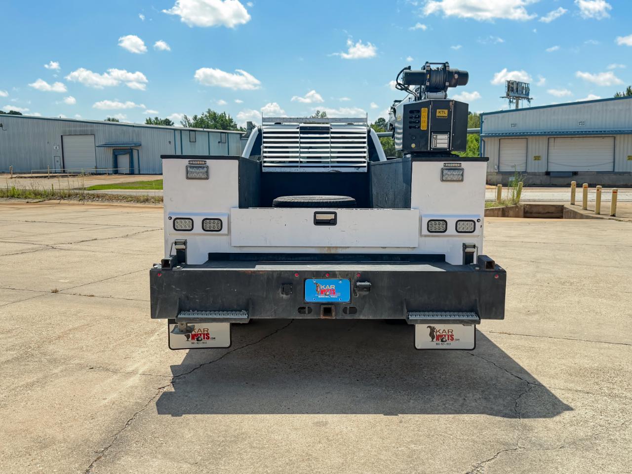 Ford F-350 SD XL Crew Cab LWB 4WD 2024