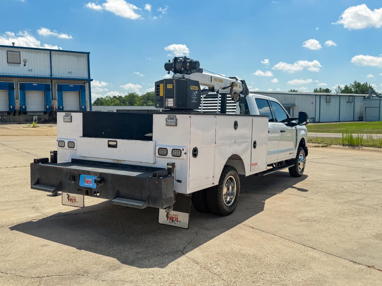 Ford F-350 SD XL Crew Cab LWB 4WD 2024
