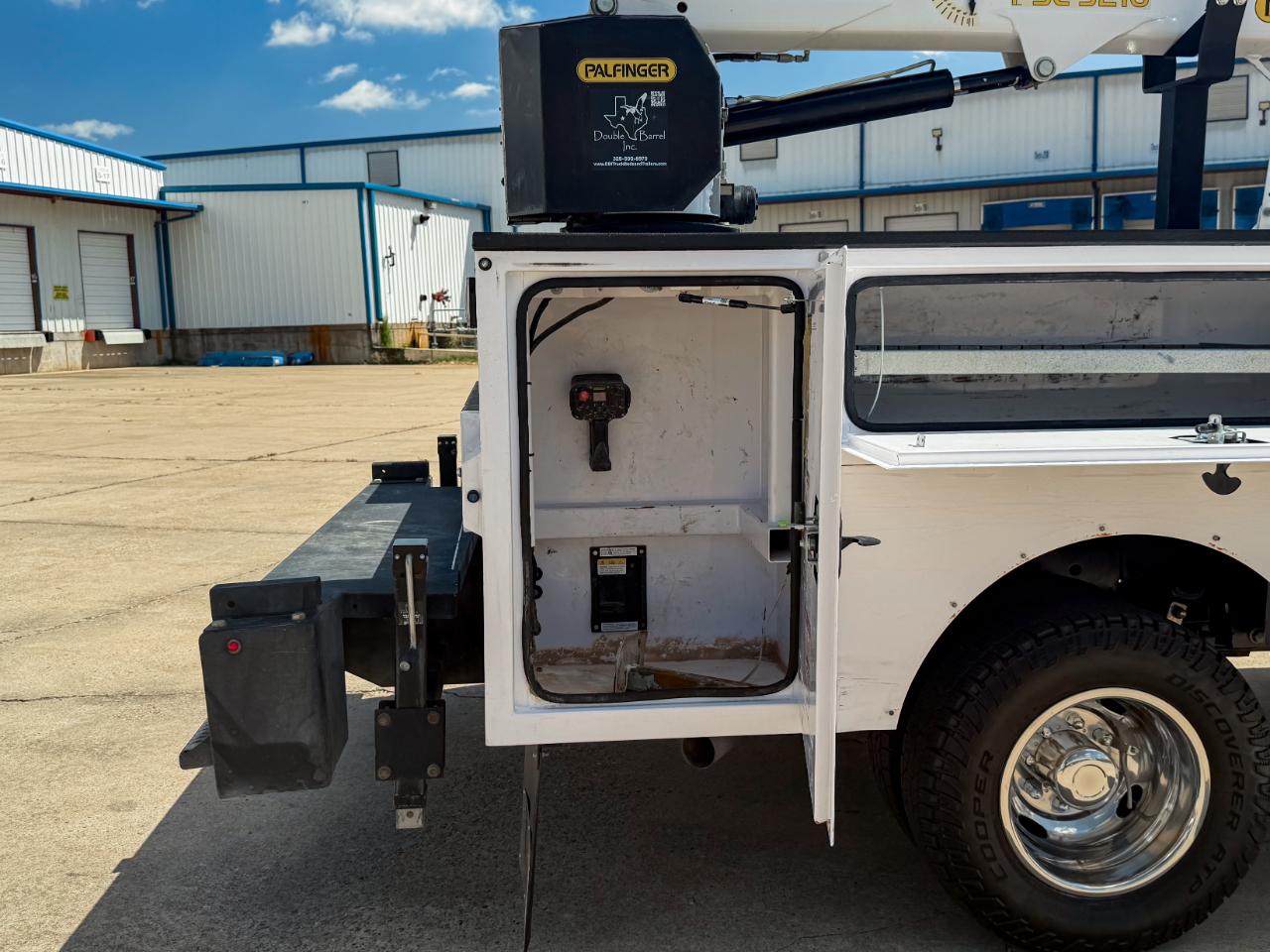 Ford F-350 SD XL Crew Cab LWB 4WD 2024