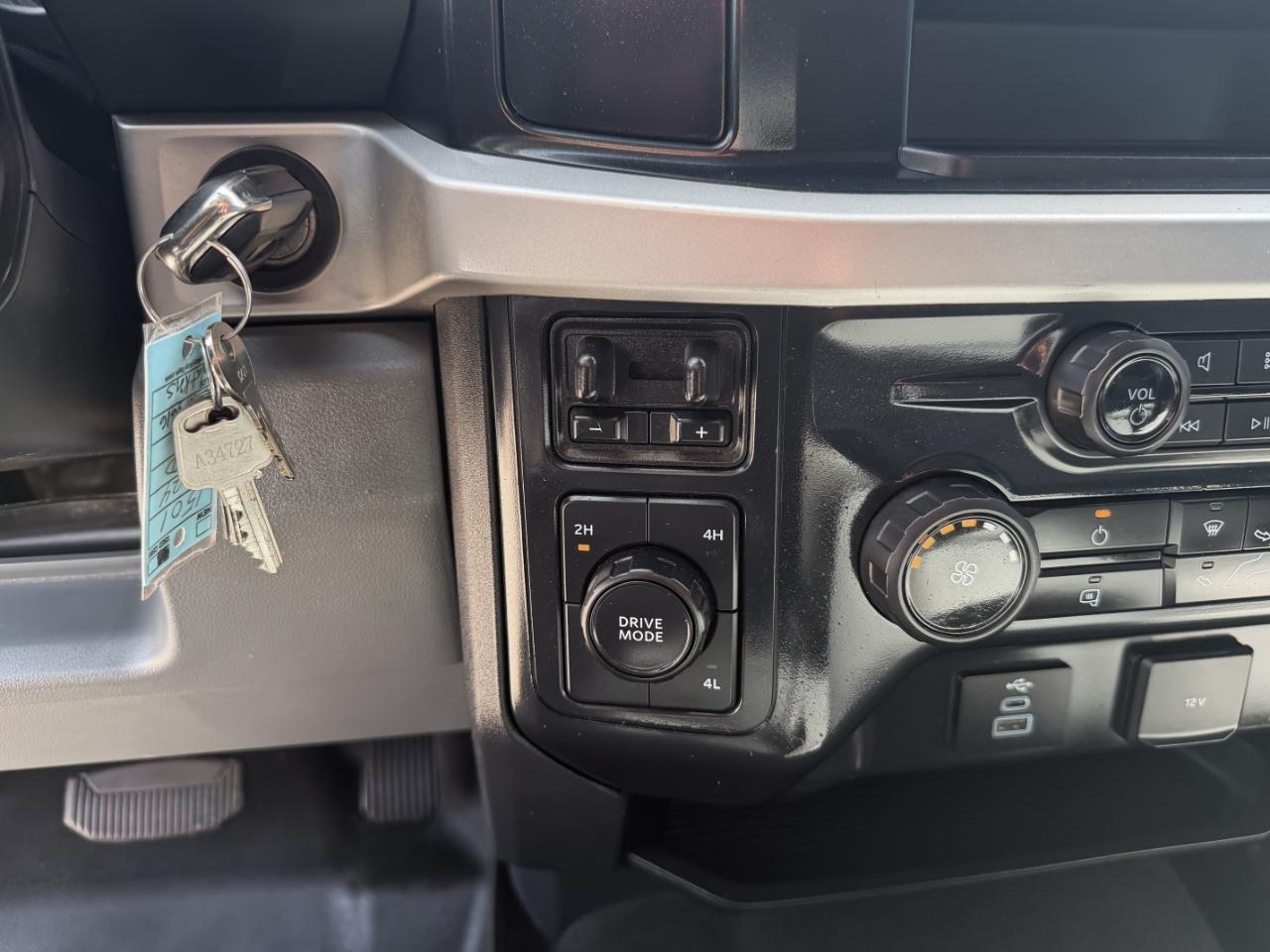 Ford F-350 SD XL Crew Cab LWB 4WD 2024