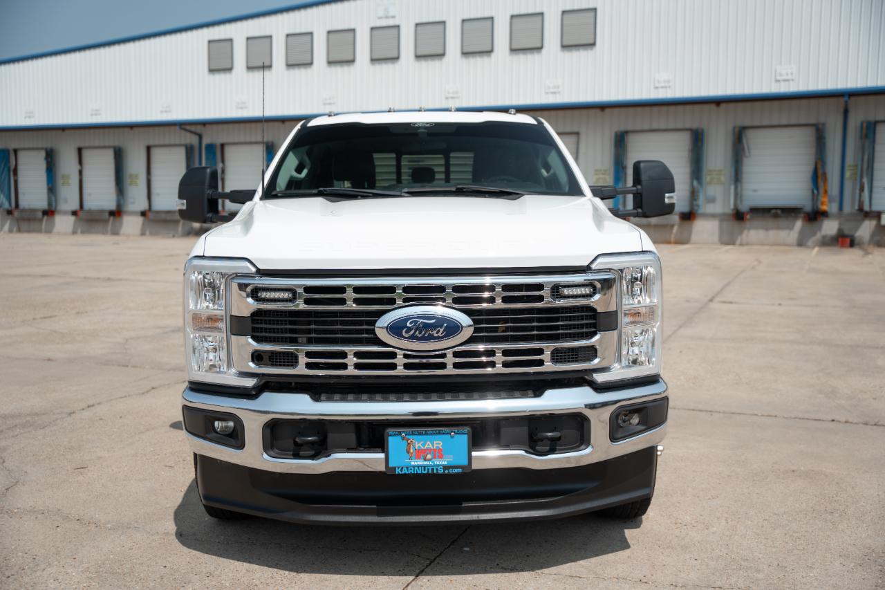 Ford F-350 SD XL Crew Cab LWB 4WD 2024