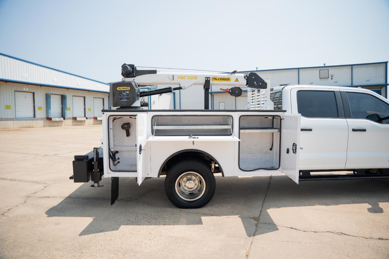 Ford F-350 SD XL Crew Cab LWB 4WD 2024