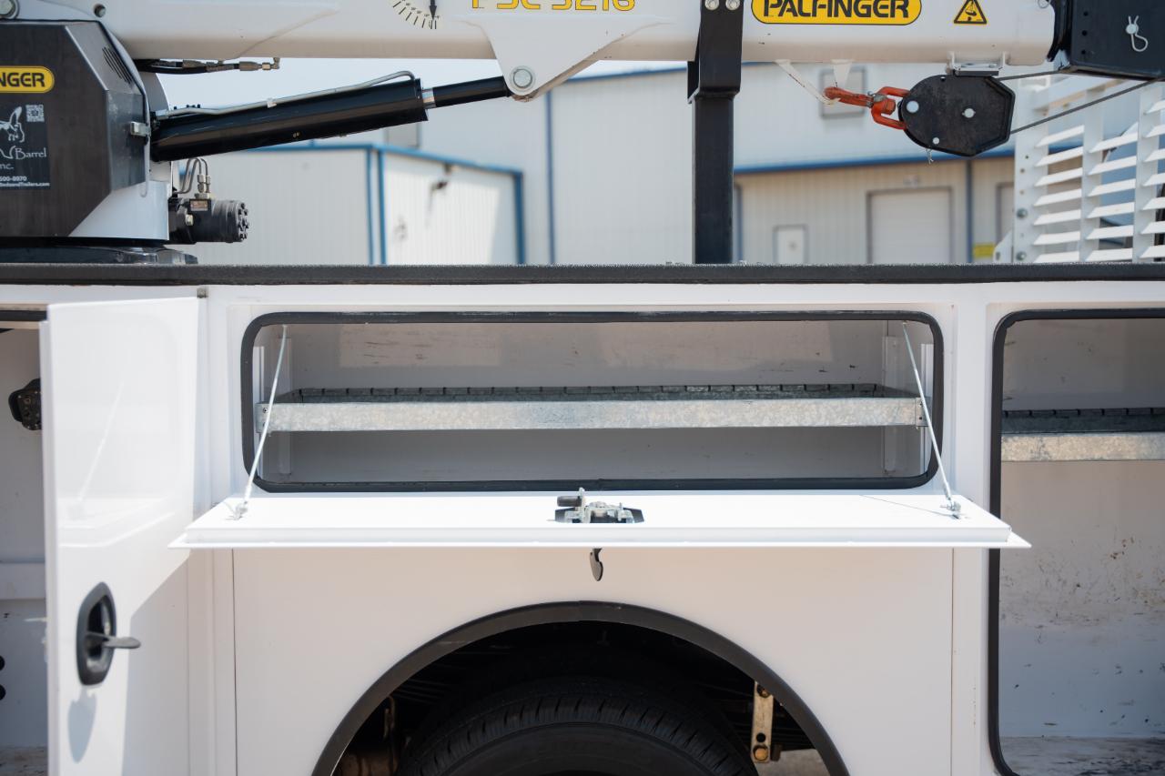 Ford F-350 SD XL Crew Cab LWB 4WD 2024