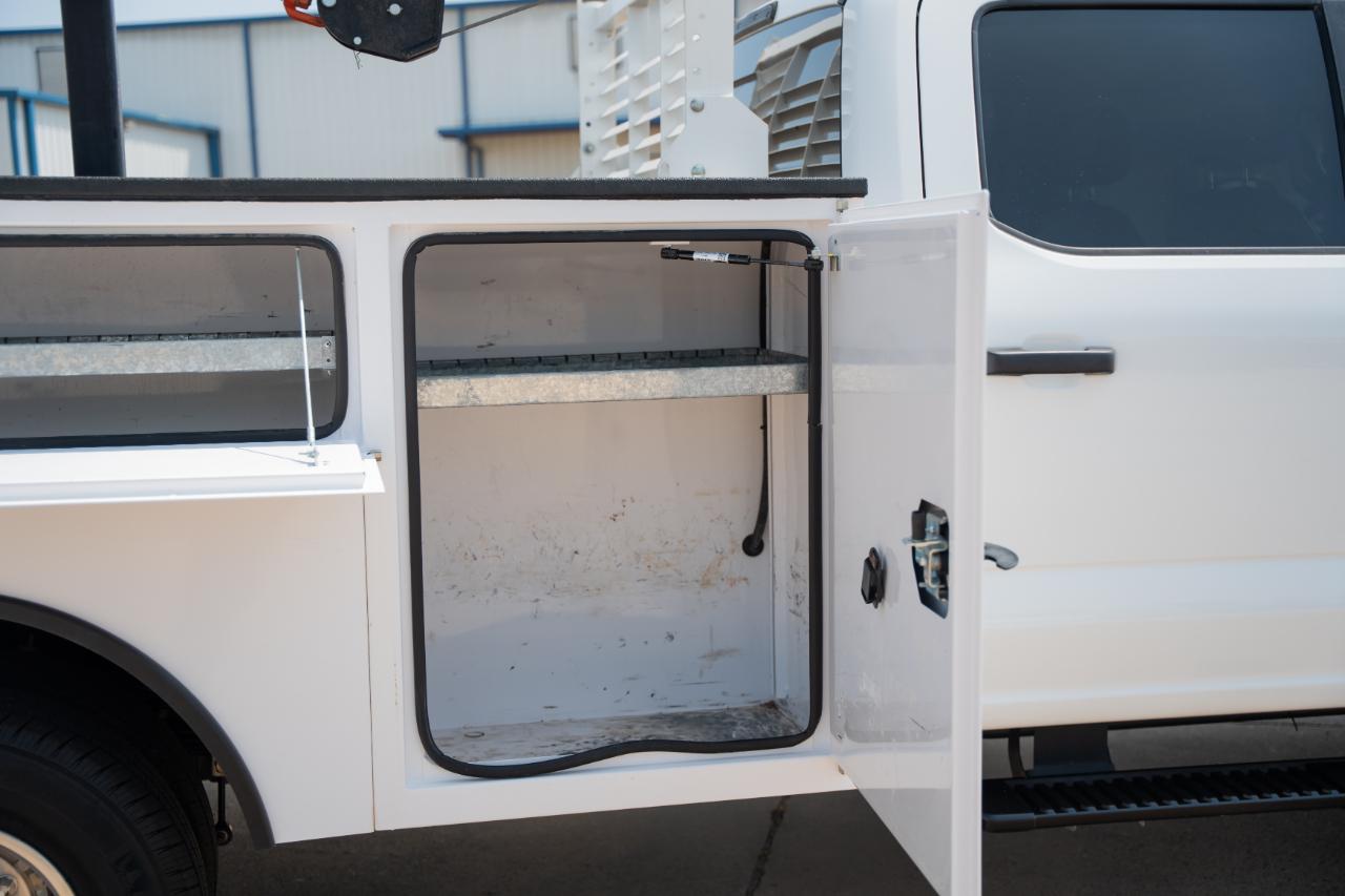 Ford F-350 SD XL Crew Cab LWB 4WD 2024