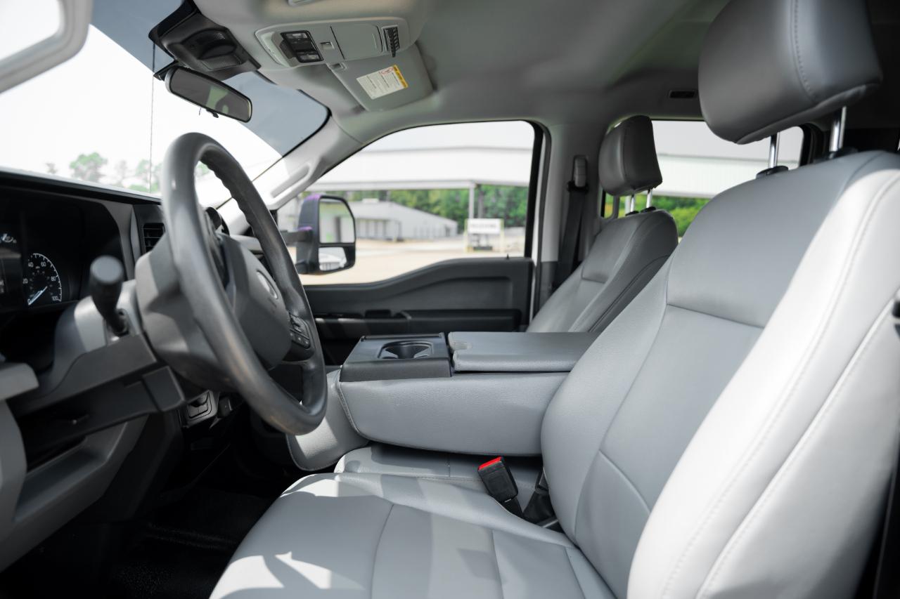 Ford F-350 SD XL Crew Cab LWB 4WD 2024