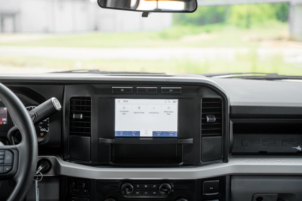 Ford F-350 SD XL Crew Cab LWB 4WD 2024
