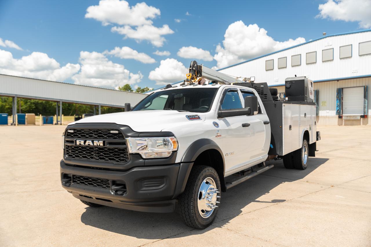 RAM 5500 Crew Cab LWB 4WD DRW 2022