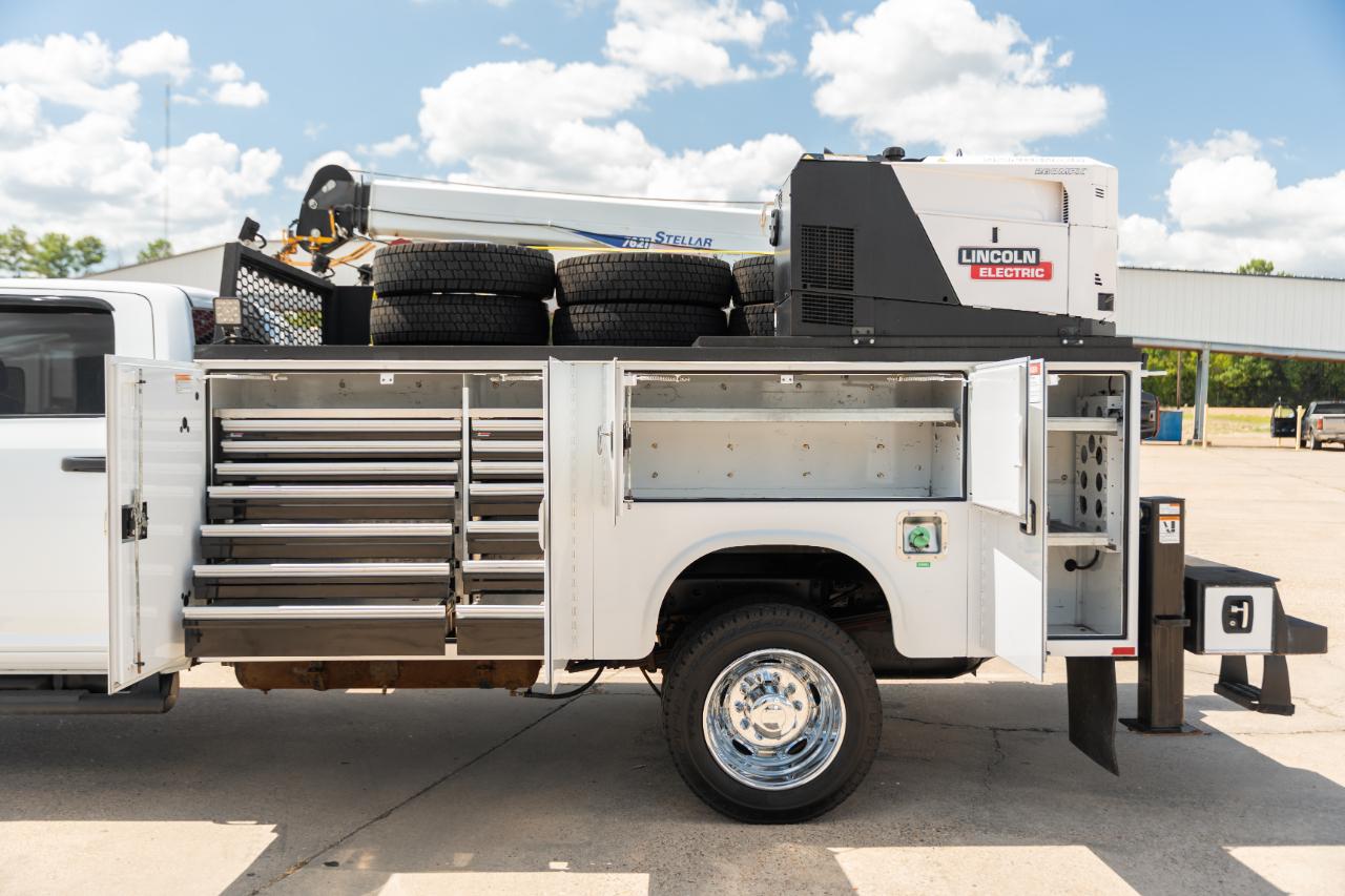 RAM 5500 Crew Cab LWB 4WD DRW 2022