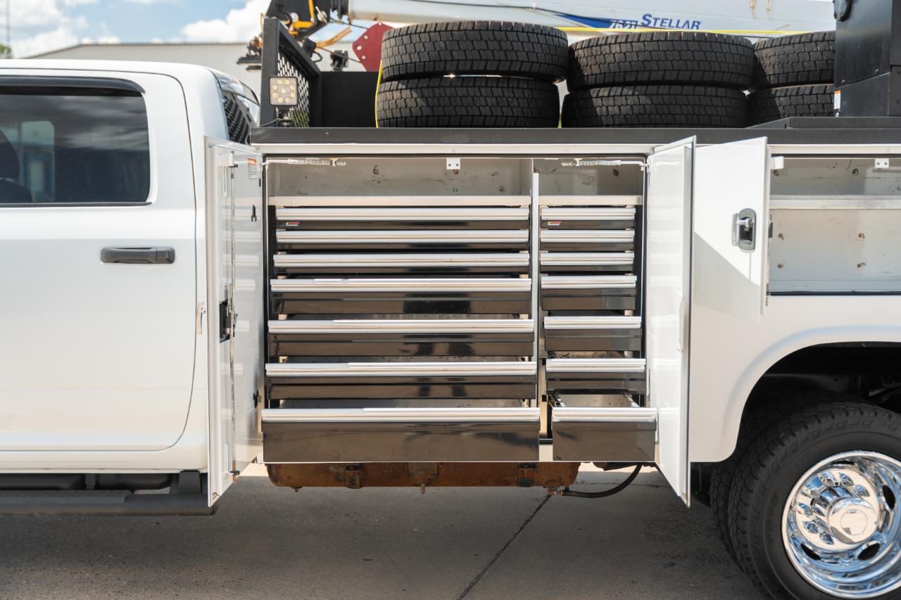 RAM 5500 Crew Cab LWB 4WD DRW 2022