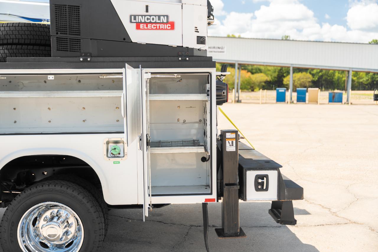 RAM 5500 Crew Cab LWB 4WD DRW 2022
