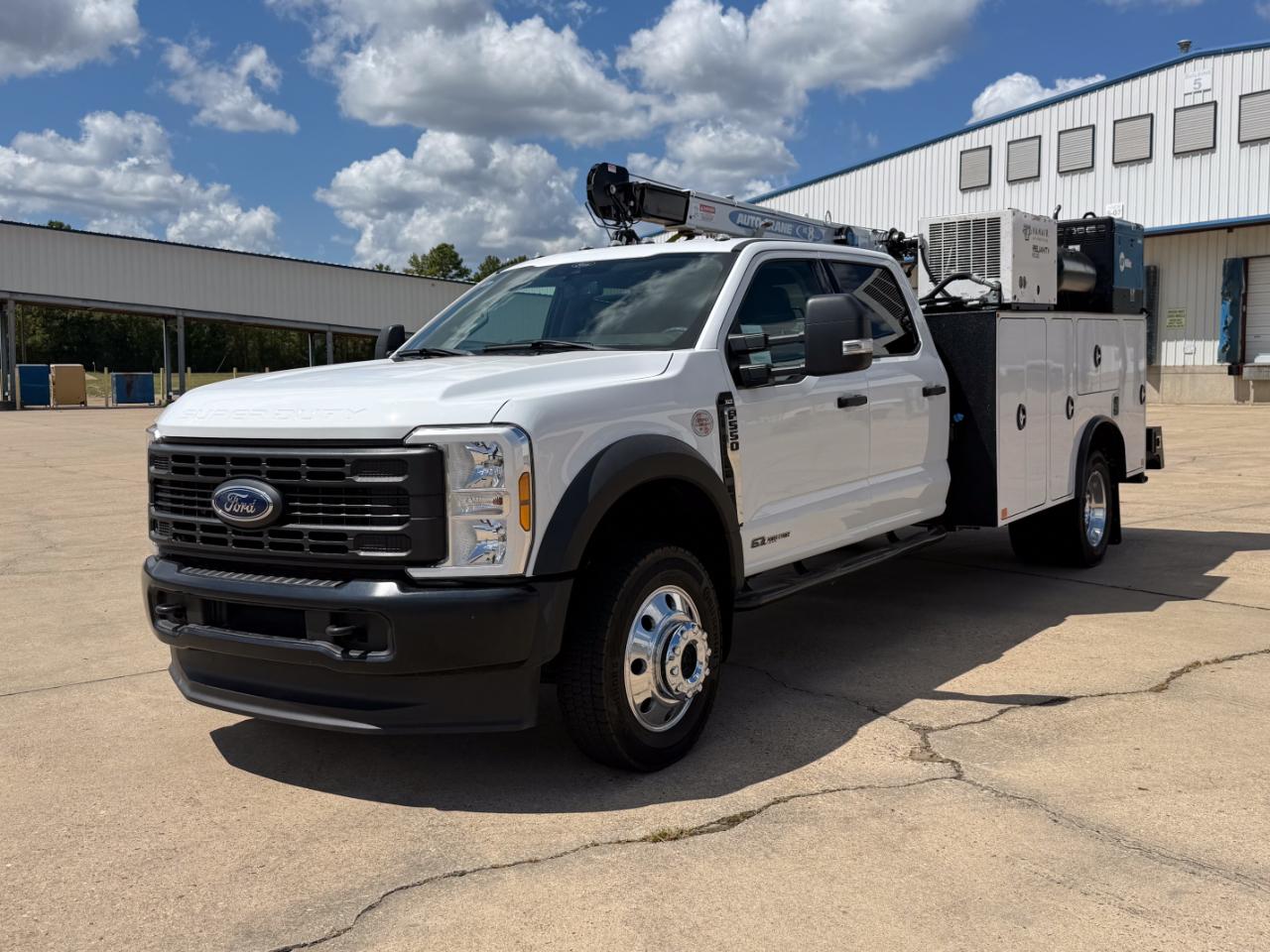 Ford F-550 Crew Cab DRW 4WD 2024