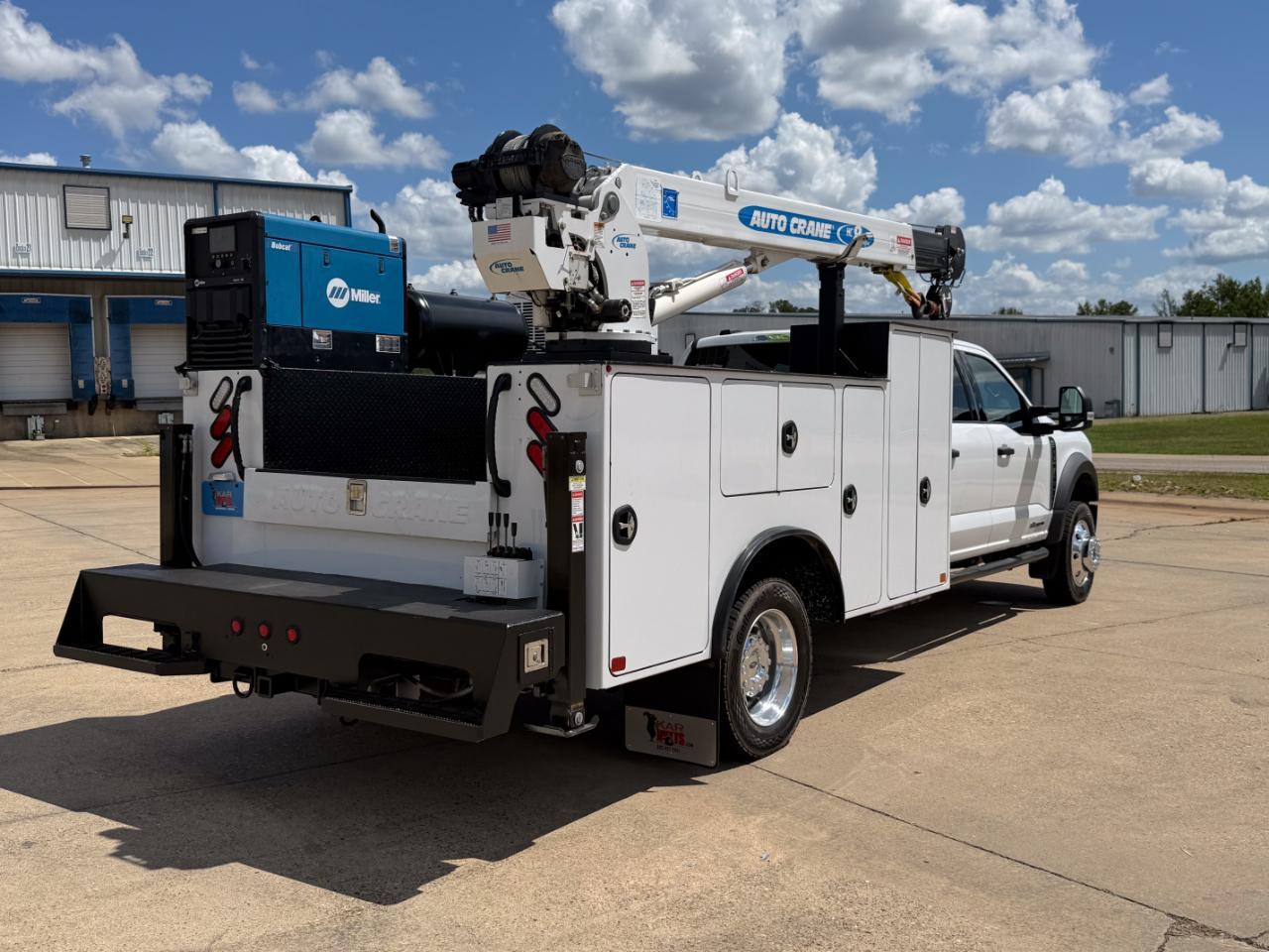 Ford F-550 Crew Cab DRW 4WD 2024