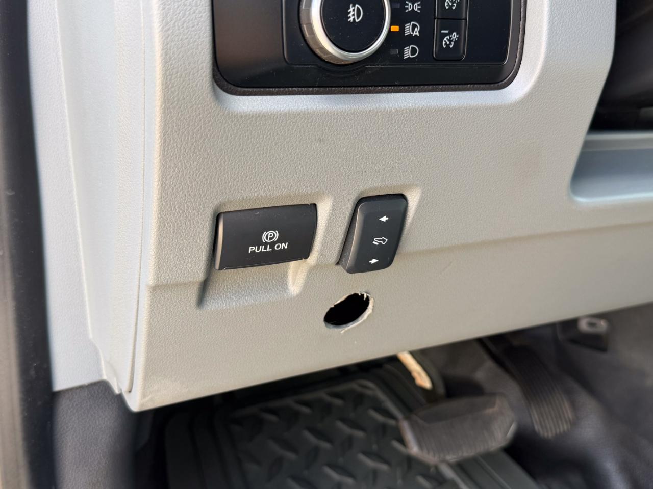 Ford F-550 Crew Cab DRW 4WD 2024