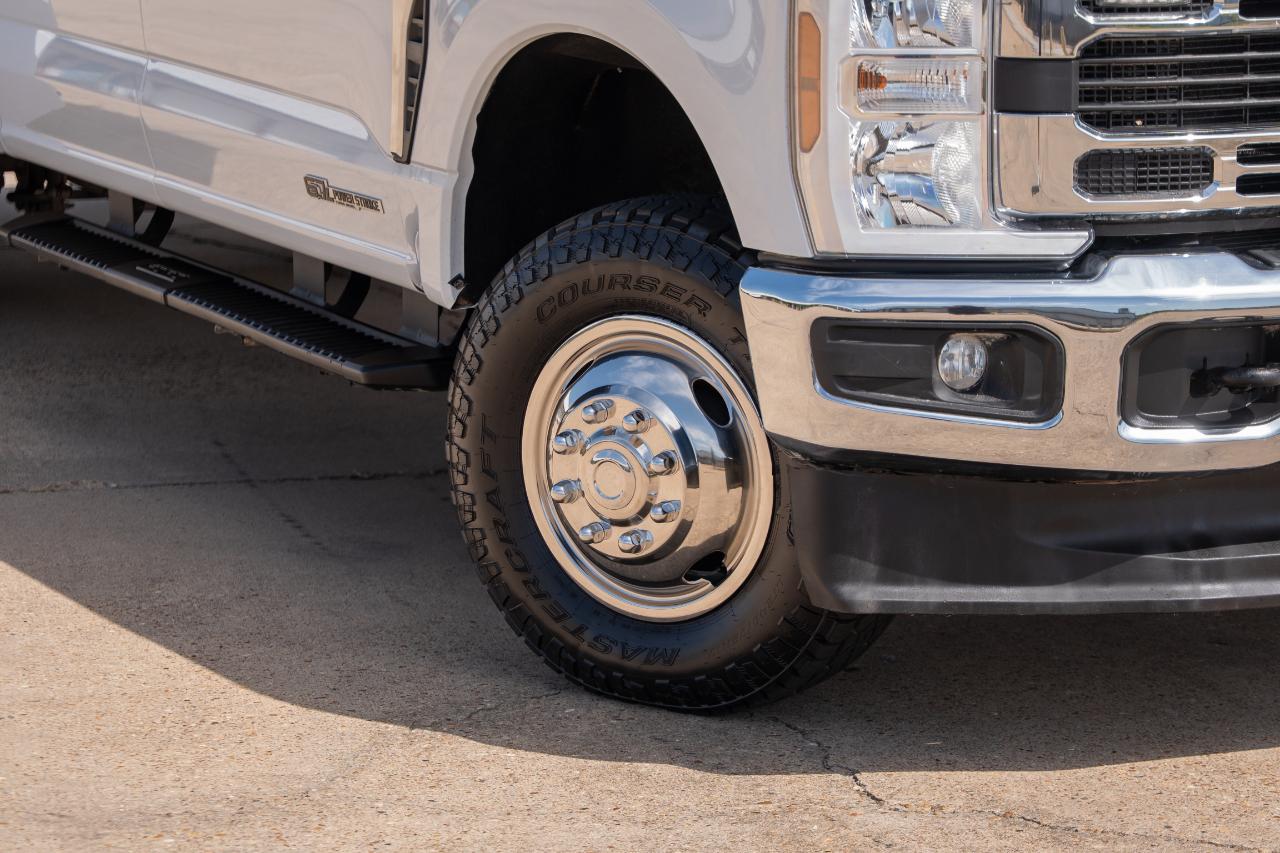 Ford F-350 SD XL Crew Cab Long Bed DRW 4WD 2024