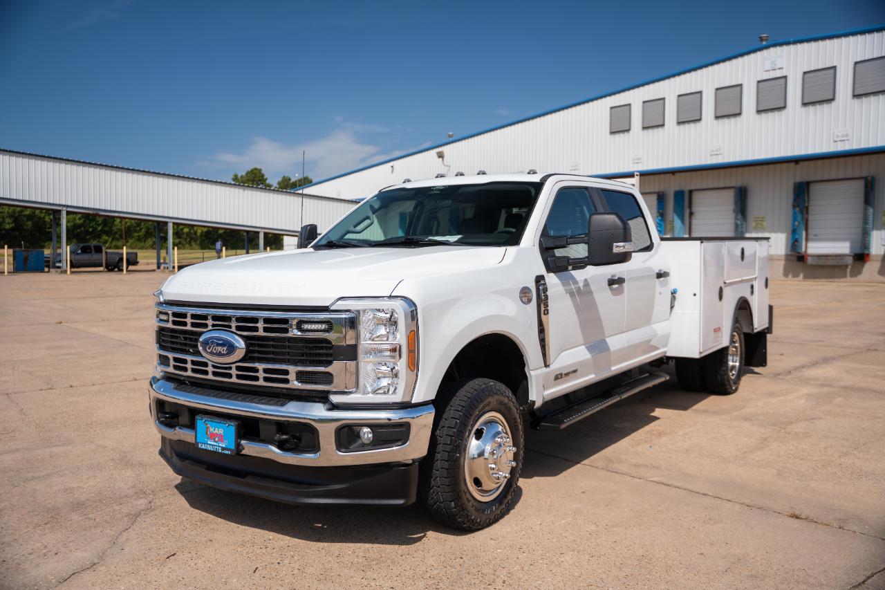 Ford F-350 SD XL Crew Cab Long Bed DRW 4WD 2024