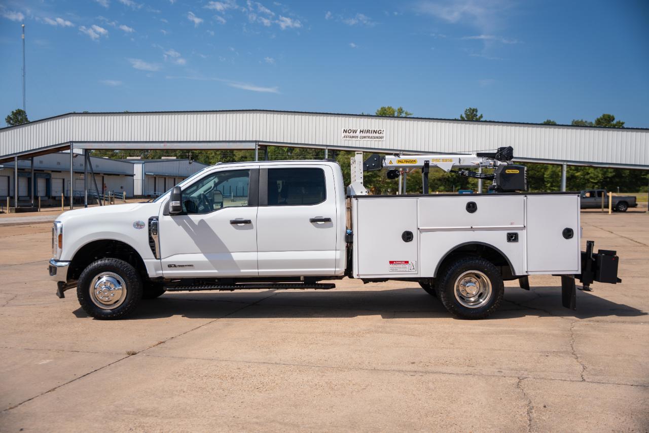 Ford F-350 SD XL Crew Cab Long Bed DRW 4WD 2024