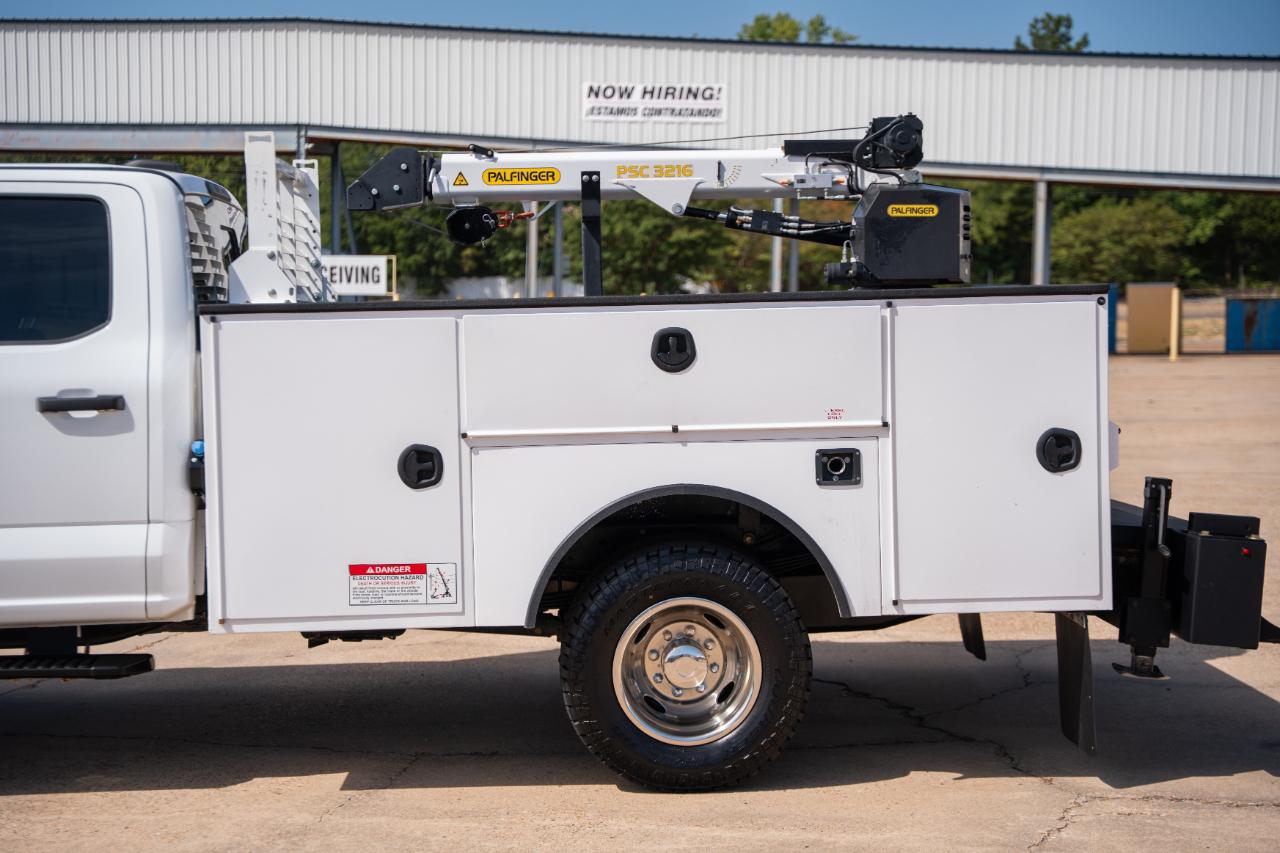 Ford F-350 SD XL Crew Cab Long Bed DRW 4WD 2024
