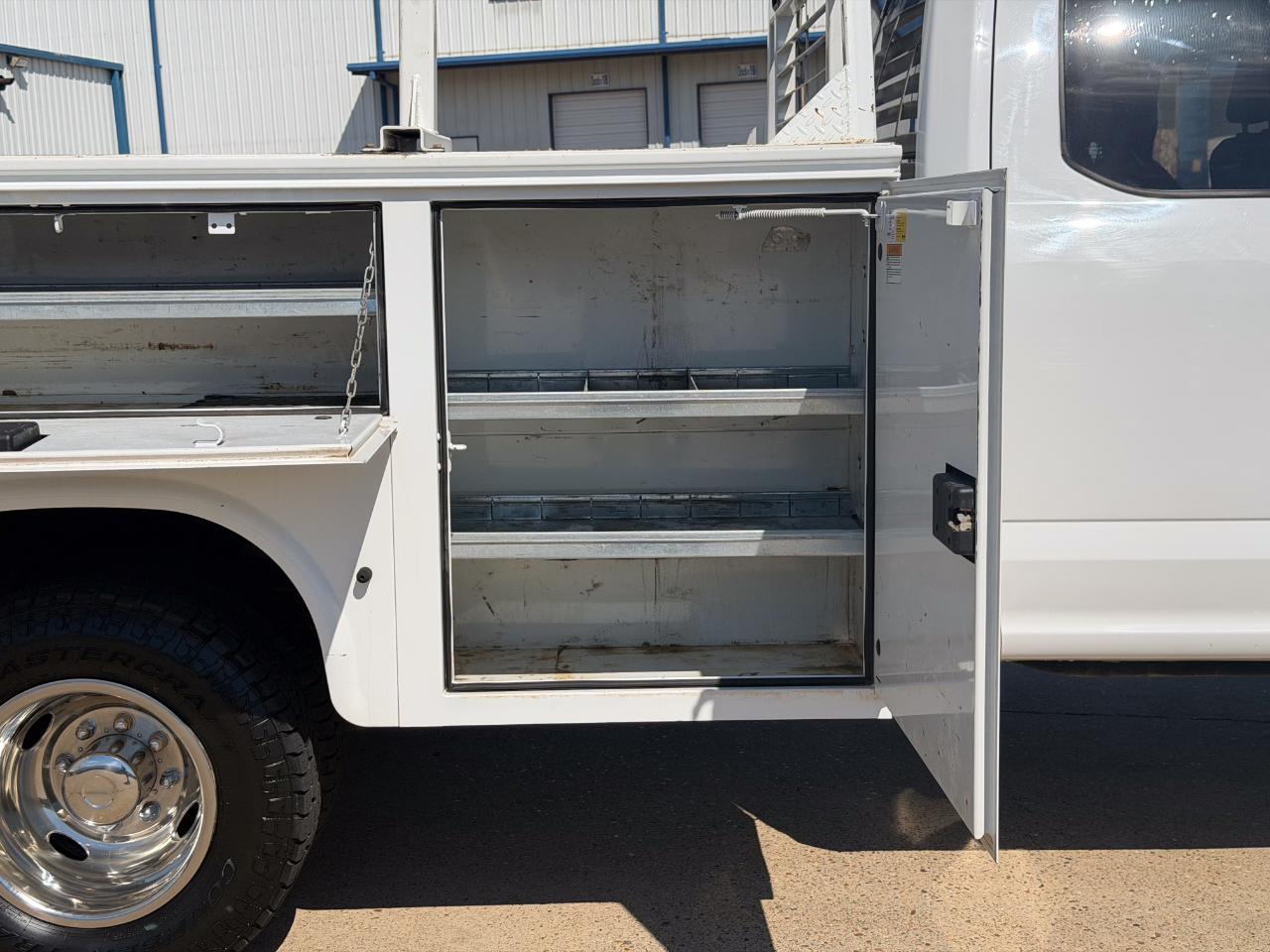 Ford F-350 SD XLT SuperCab Long Bed DRW 4WD 2019