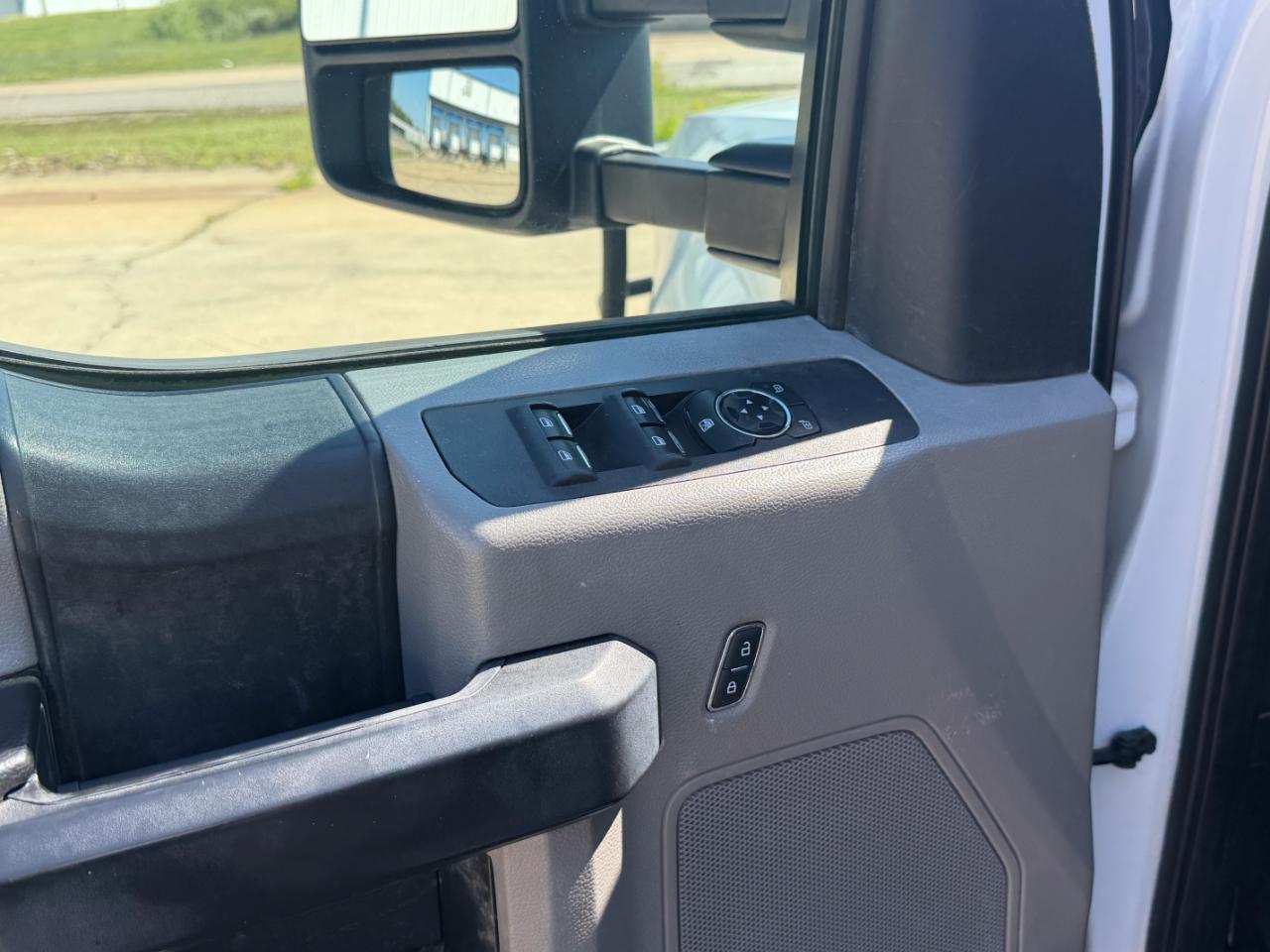 Ford F-350 SD XLT SuperCab Long Bed DRW 4WD 2019