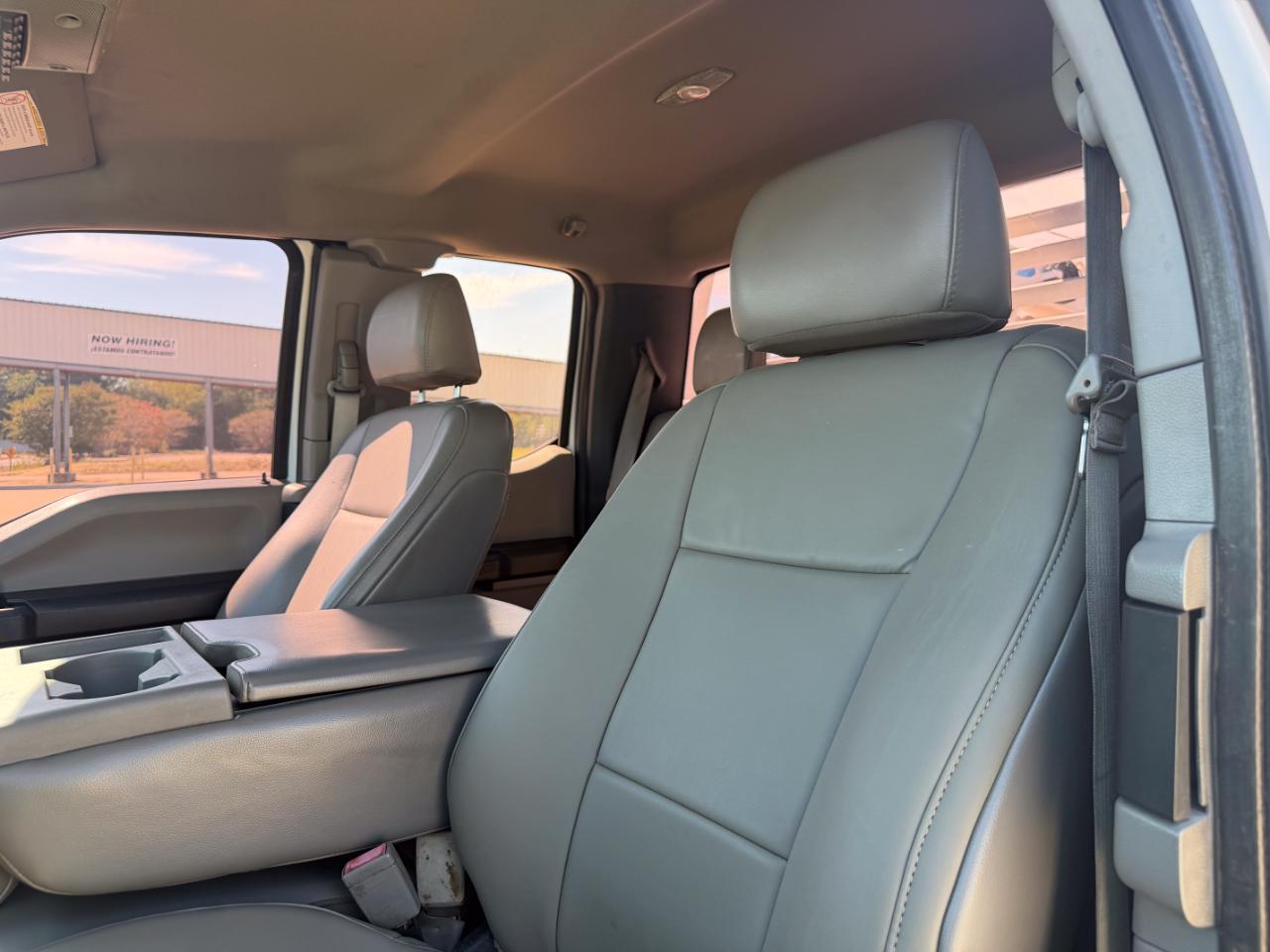 Ford F-350 SD XLT SuperCab Long Bed DRW 4WD 2019