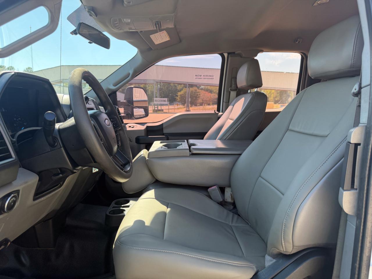 Ford F-350 SD XLT SuperCab Long Bed DRW 4WD 2019