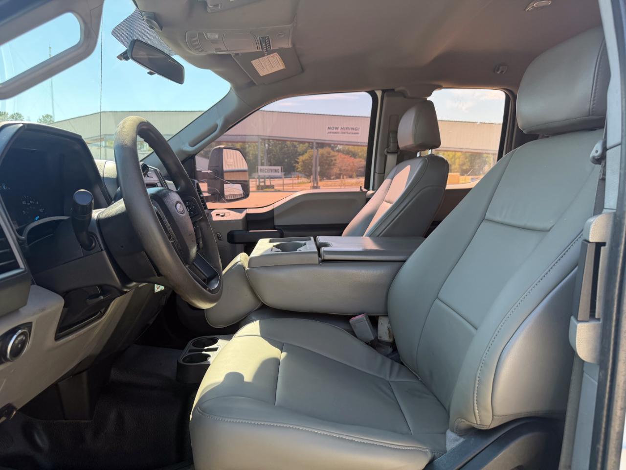 Ford F-350 SD XLT SuperCab Long Bed DRW 4WD 2019