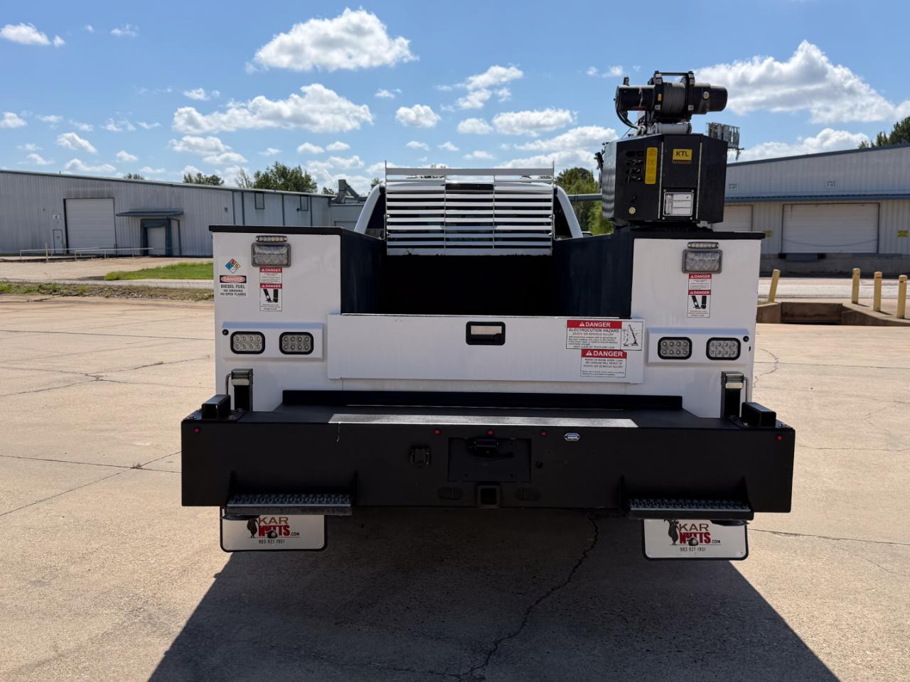 Ford F-350 SD XLT Crew Cab Long Bed DRW 4WD 2024