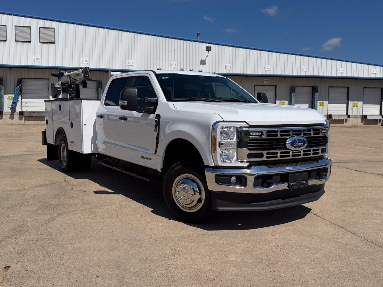 2024 Ford F-350 SD XLT Crew Cab Long Bed DRW 4WD