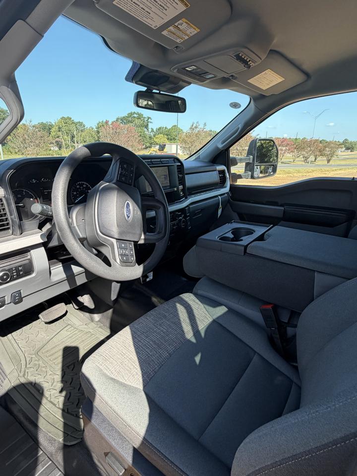 Ford F-550  2024