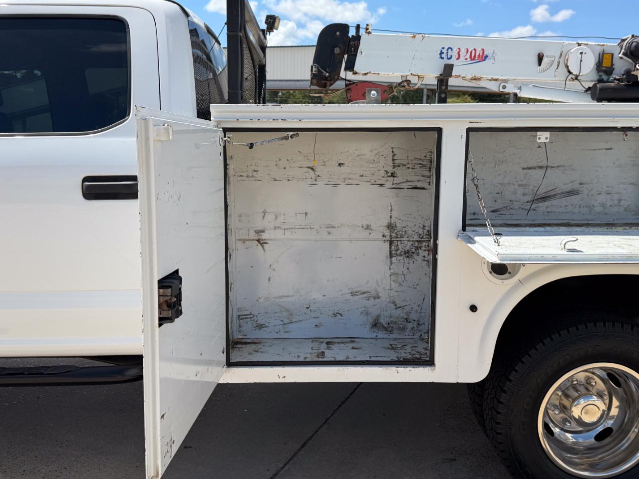 Ford F-350 SD XL Crew Cab 4WD 2019