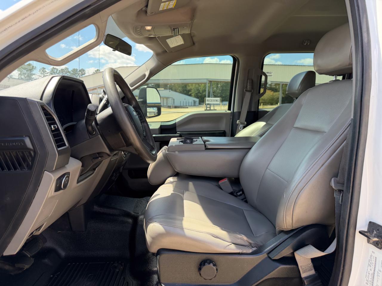 Ford F-350 SD XL Crew Cab 4WD 2019