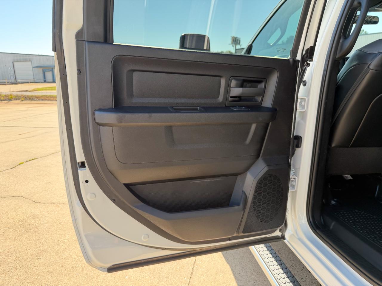 RAM 5500 Crew Cab LWB 4WD DRW 2024