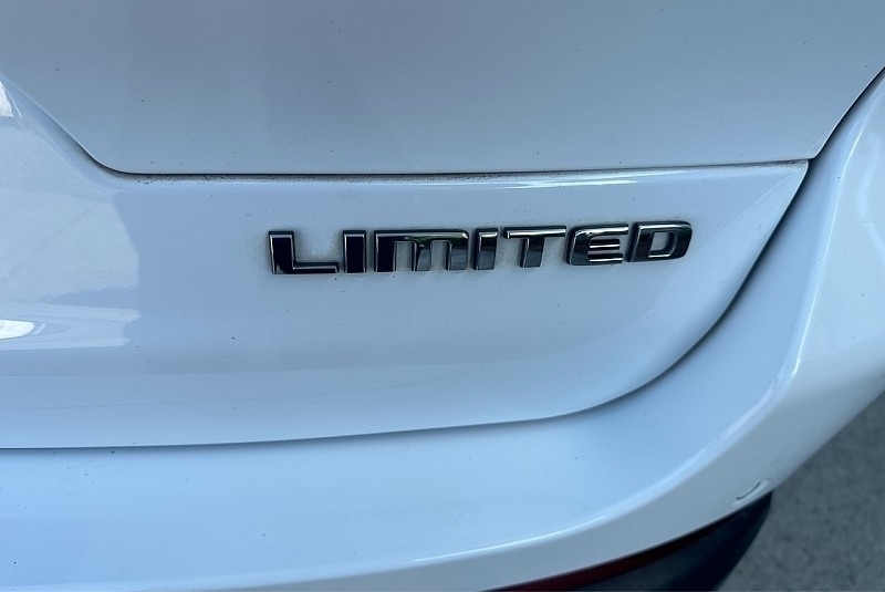 Jeep Grand Cherokee L Limited 4x2 2021 Jeep Grand Cherokee L Limited 4x2 2021