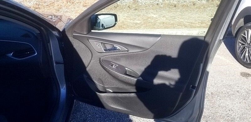 Chevrolet Malibu 4dr Sdn RS 2023